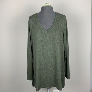 Lane Bryant Green V-Neck Sweater Size 14/16